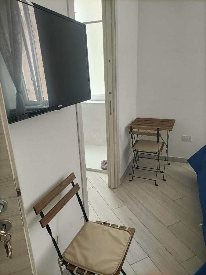 Rooms Add E Criatur Napoli Esterno foto